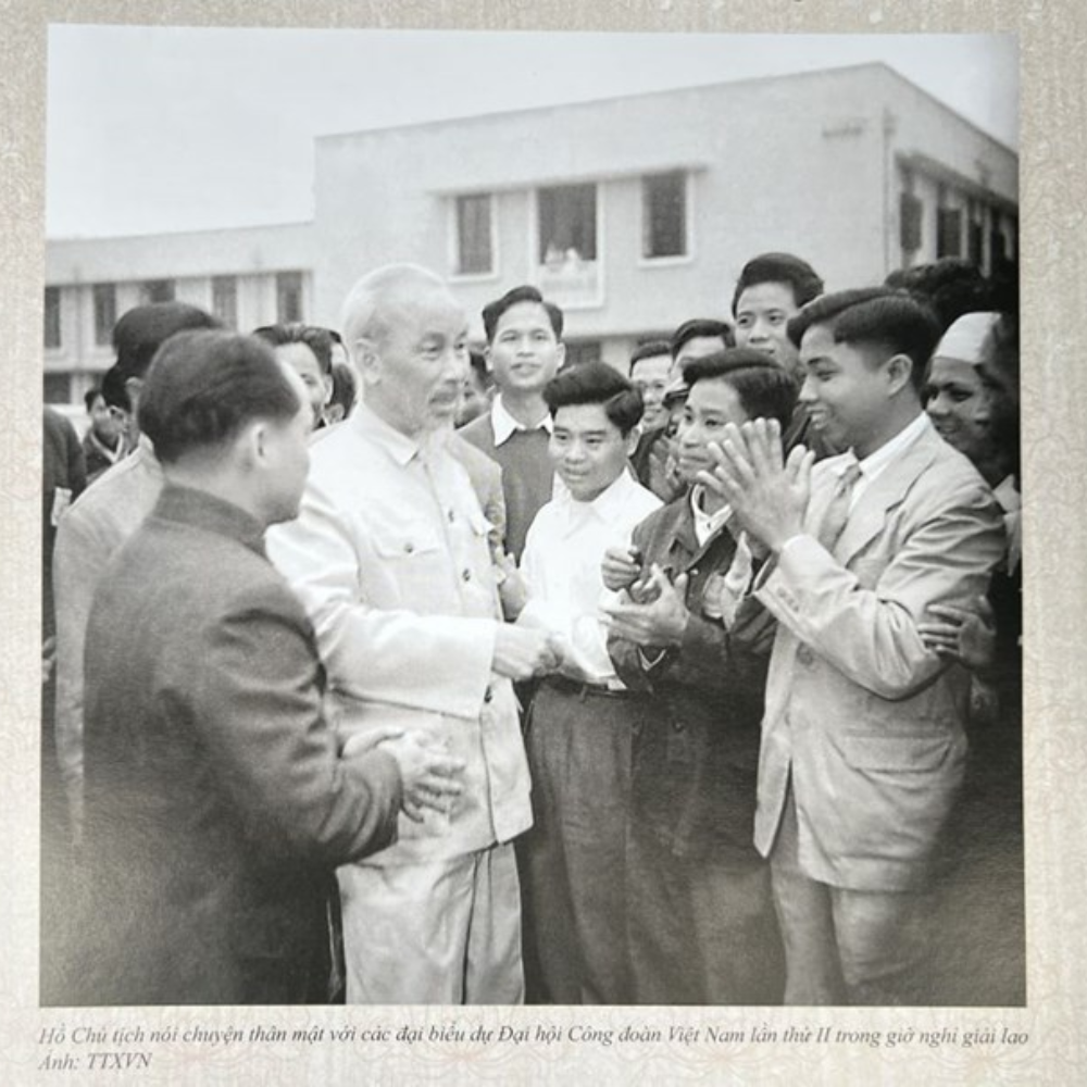 Tư Tưởng Hồ Chí Minh Về Vị Trí, Vai Trò Và Sứ Mệnh Của Công Đoàn Việt Nam
